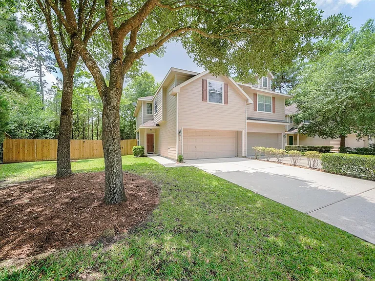 146 Silver Penny Dr — Photo 2