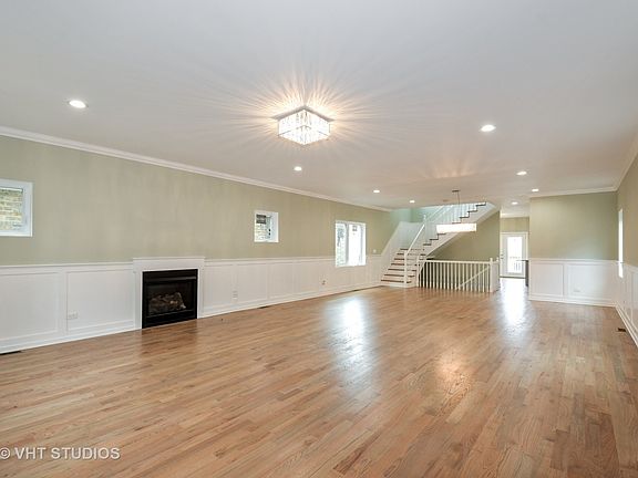 2nd image of 5144 N Tripp Ave