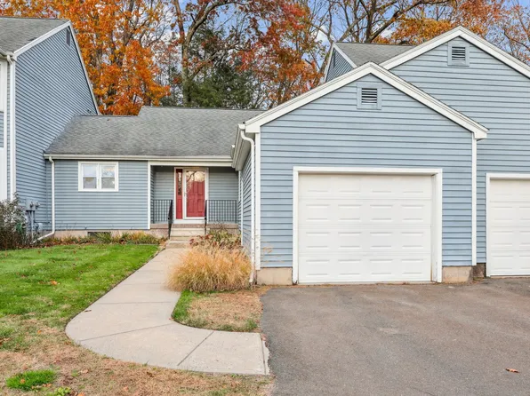 24 Rushford Meade #24, Granby, CT 06035