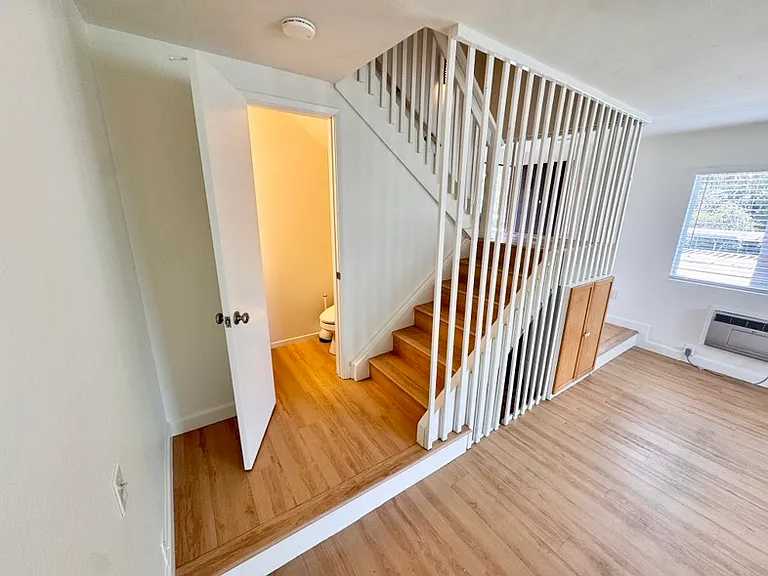 7958 Mission Center Ct #L — Photo 6