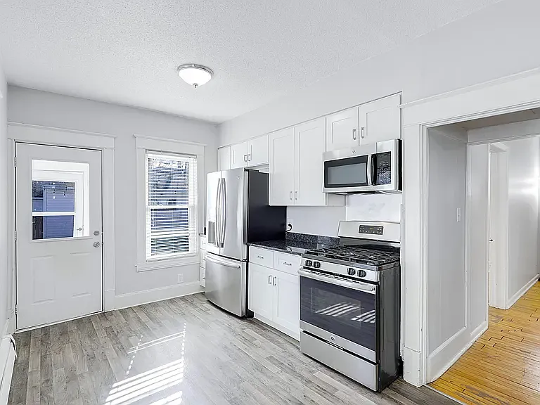 3433 Aldrich Ave S — Photo 34
