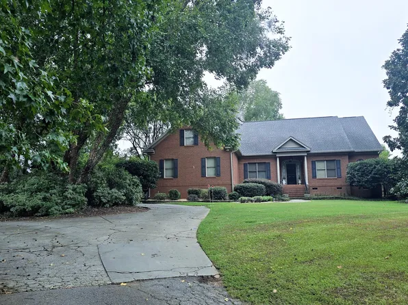 226 Cumberland Dr, Lexington, SC 29072