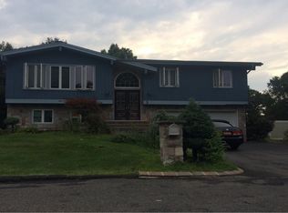 5 Stubbe Dr, Stony Pt, NY 10980