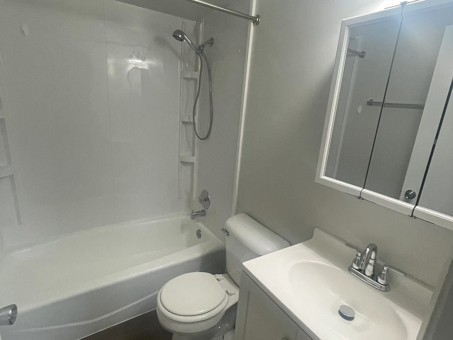 2 bed, 875 sqft, $1,395 — Photo 2