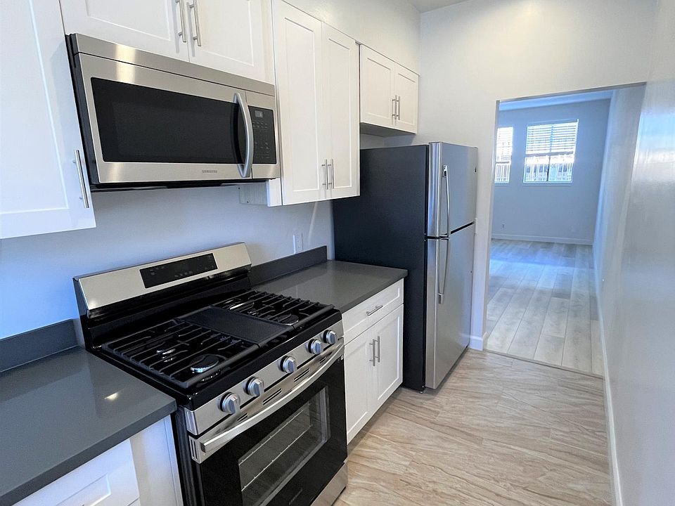 1st image of 3726 Midvale Ave #2