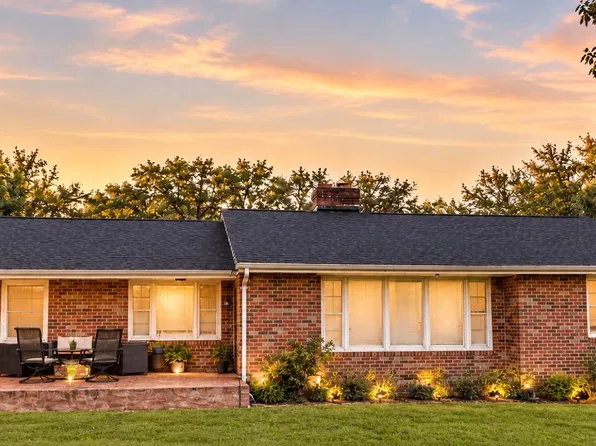 205 Islington Rd, Warsaw, VA 22572