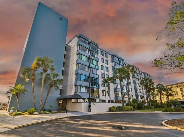 644 Island Way APT 206, Clearwater, FL 33767