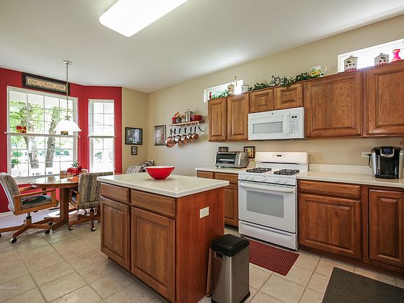 5th image of 13008 W Willow Creek Ln