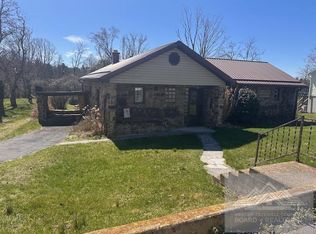 201 W Broadway St, Athens, WV 24712