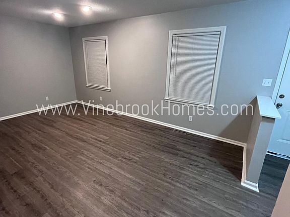 5th image of 11600 Bennington Ave