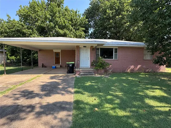 313 W Meek St, Wayne, OK 73095