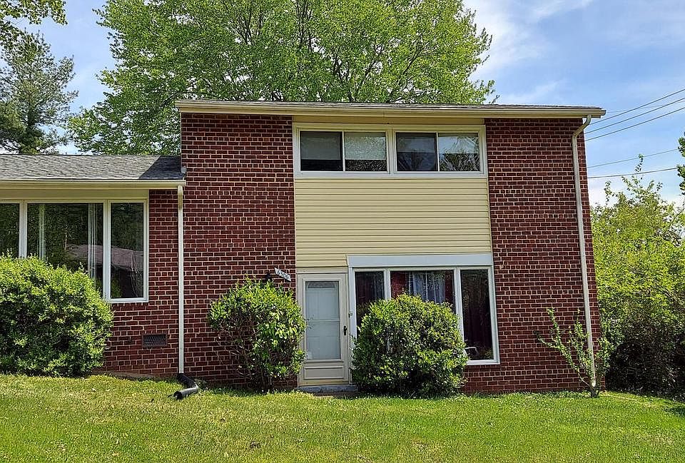 1st image of 6306 Phyllis Ln