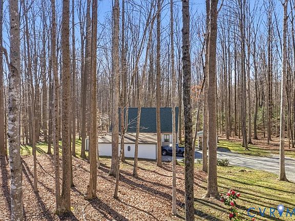 3rd image of 3214 Duke Rd