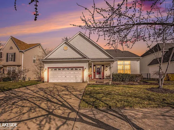 23841 Colonial Rd, Armada, MI 48005