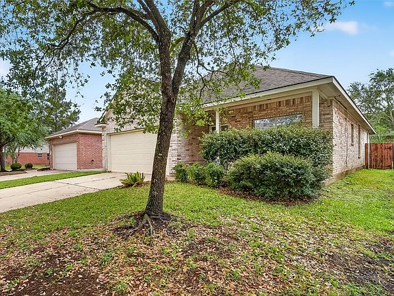 3rd image of 6431 Applewood Forest Dr