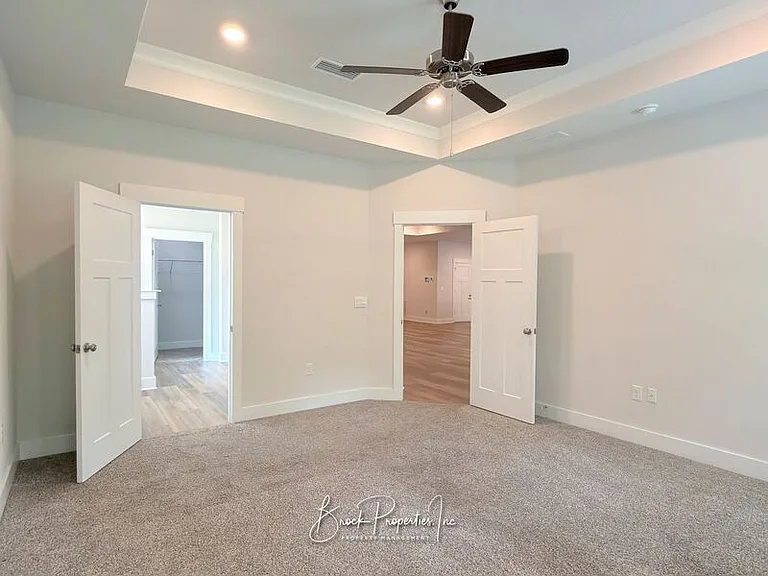 6052 Rutherford Loop — Photo 15