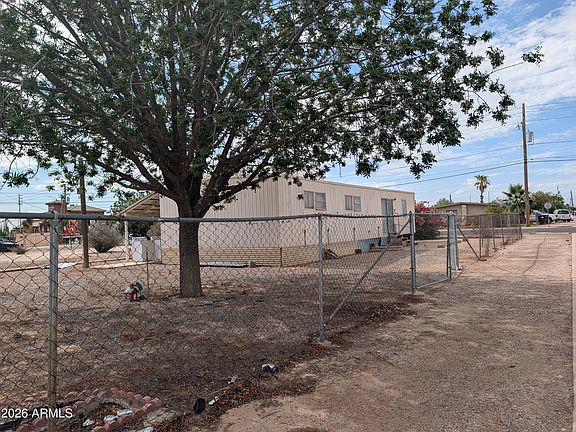 2nd image of 477 N KING Street #-