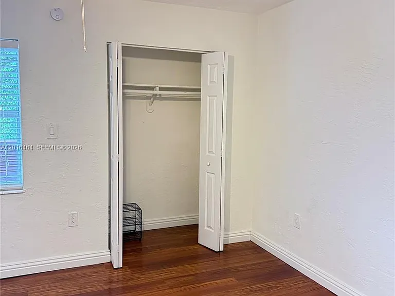 1205 Mariposa Ave #301 — Photo 13
