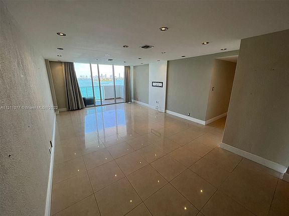 2nd image of 1200 West Ave APT 725