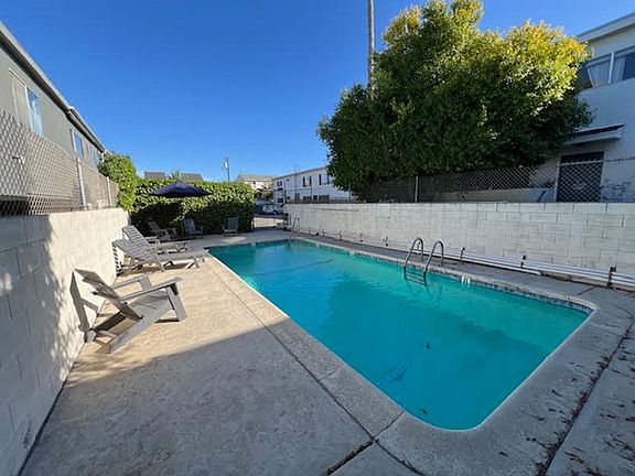 2nd image of 2925 4th St #29