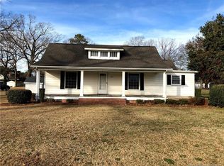 1278 Greenwood Rd, Sanford, NC 27332