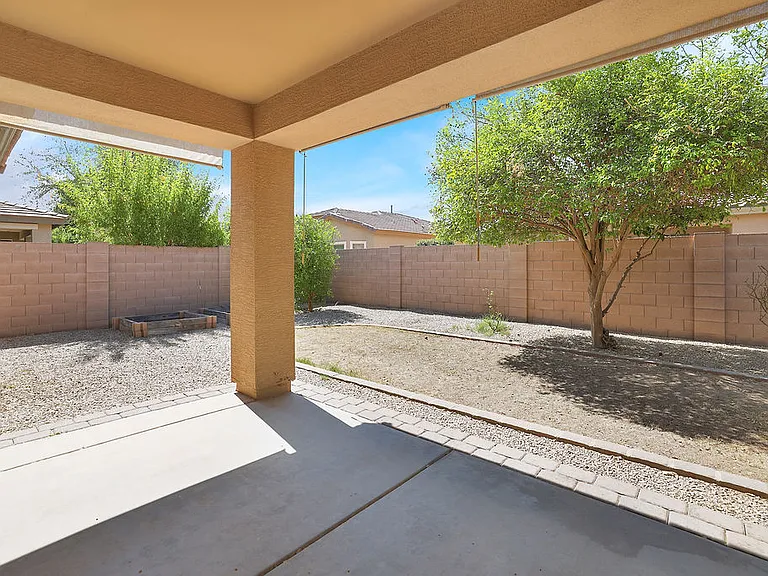 18631 E Swan Dr — Photo 27