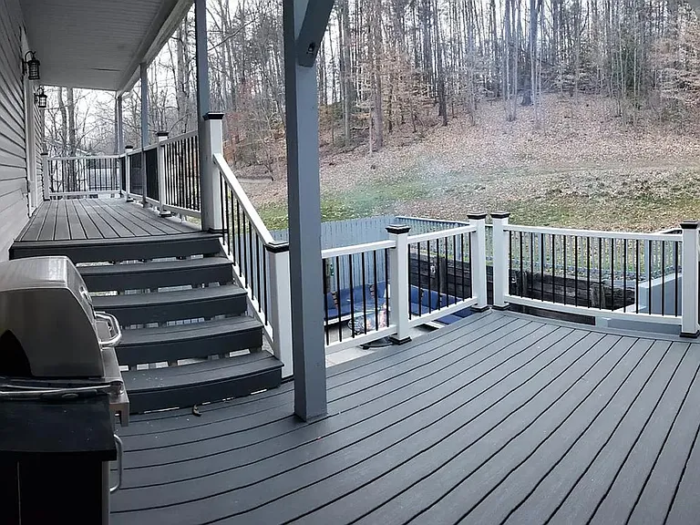 2044 Coast Guard Dr — Photo 17