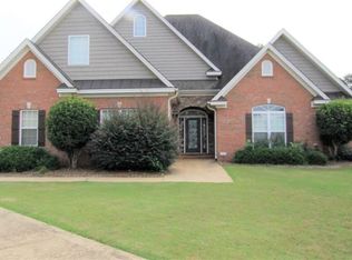 124 Fox Glenn Lair, Wetumpka, AL 36093