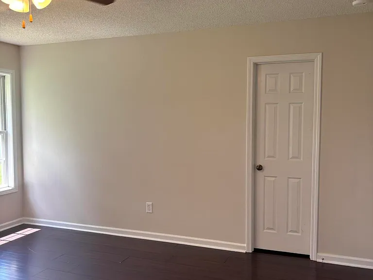 20 Walden Cir — Photo 32