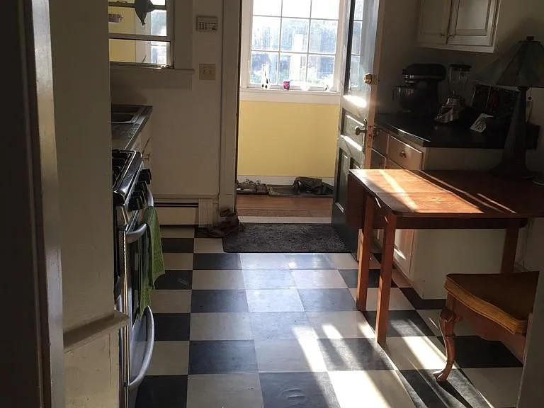 20 Clarke St #2 — Photo 10