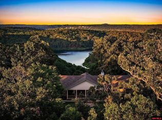 98 Lake Heights Dr, Mountain Home, AR 72653