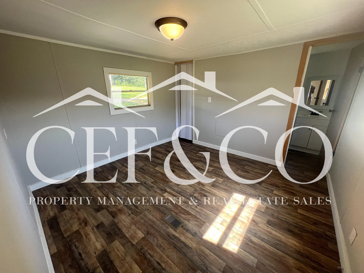 2 bed, $850 — Photo 2