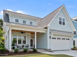 812 Lake Willow Way, Holly Ridge, NC 28445