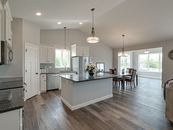 Photos of a similar Hemlock III home