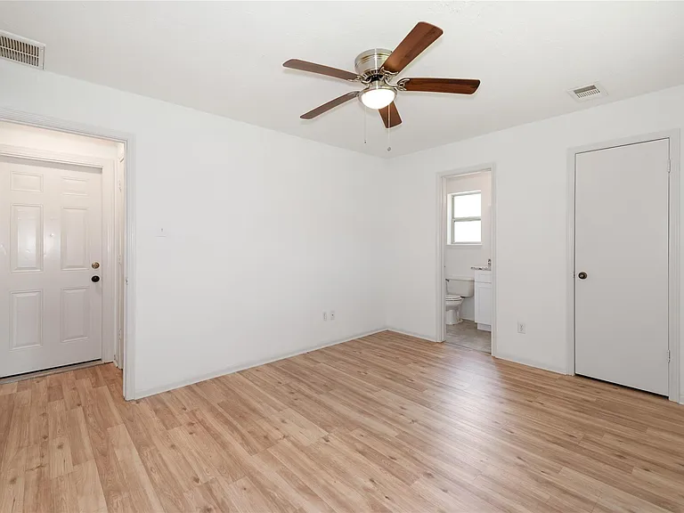 1 Ollerton Dr — Photo 14