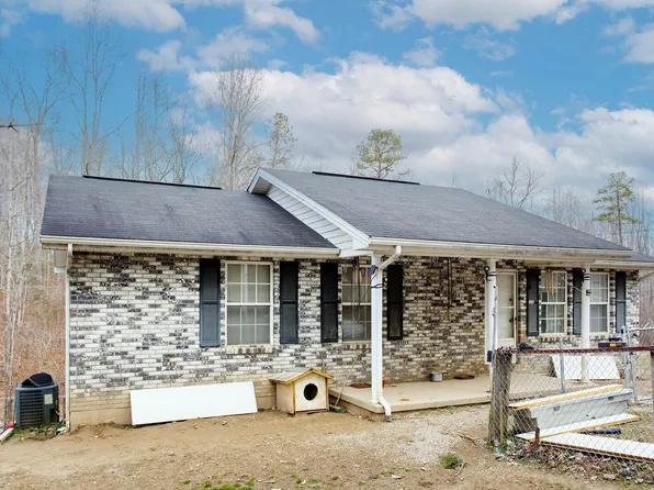2226 Pilgrims Rest Rd, McKee, KY 40447