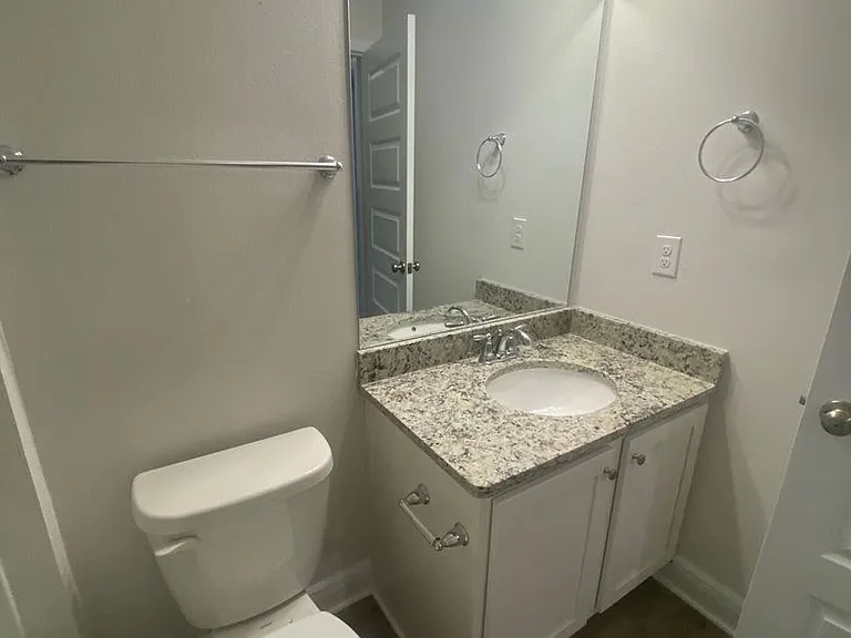 1647 Caleigh Ct — Photo 11