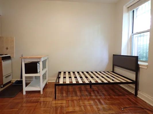 Rented by Hakeem Shahid, LREB | media 12