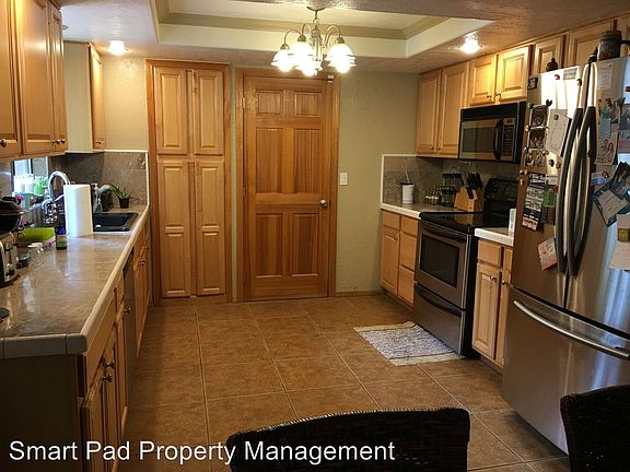 3rd image of 4807 32nd Ct SE