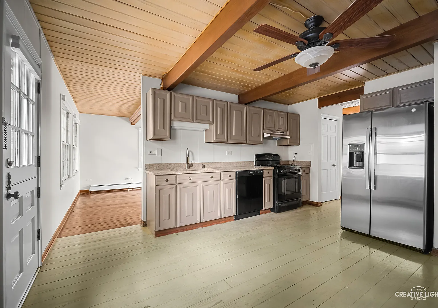 3 bed, 1.5 bath, 1500 sqft, $2,800 — Photo 4