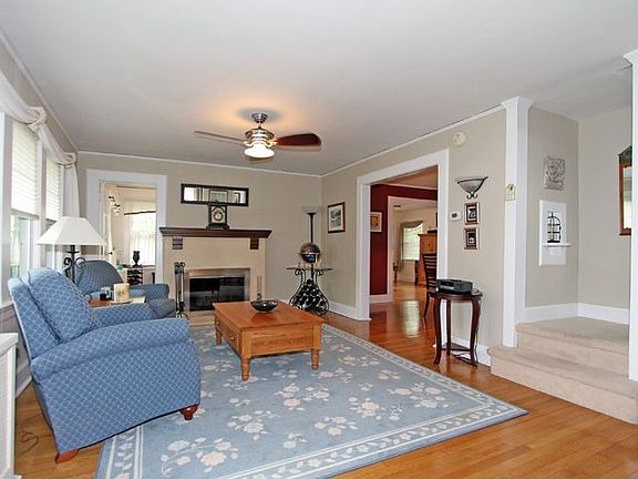 2nd image of 52 Kendal Ave