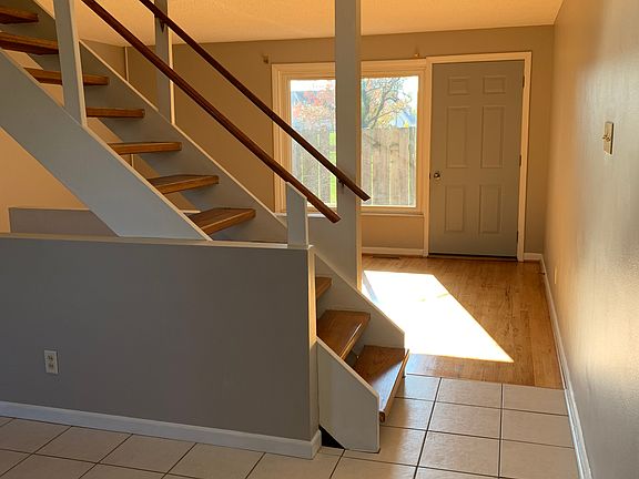 2nd image of 41 Tower Hill Ct