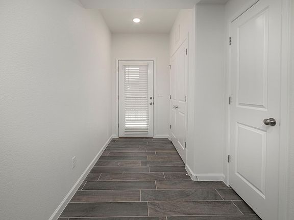 5th image of 1074 Hoppas Ct #B