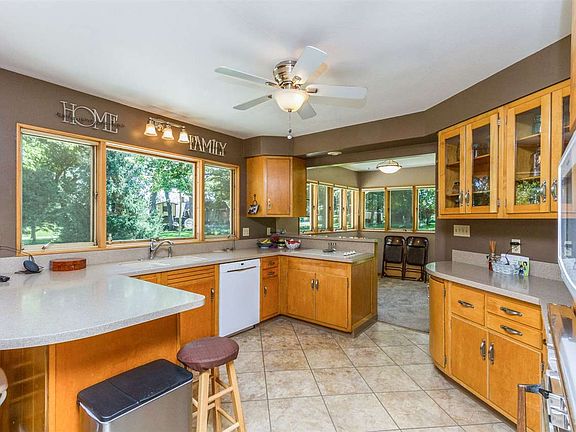 4th image of 2620 McClain Dr