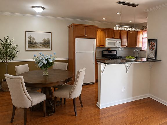 2nd image of 20A Prospect St #2