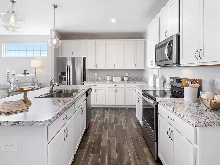 510 Cheltenham Dr — Photo 8