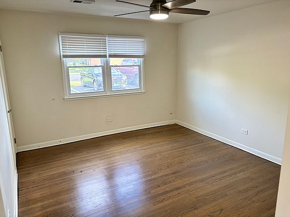 5th image of 209 W Johnson St Unit 1B