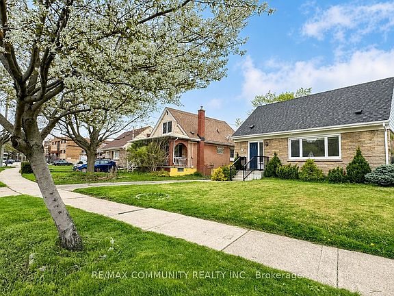 4th image of 386 Whitney Ave