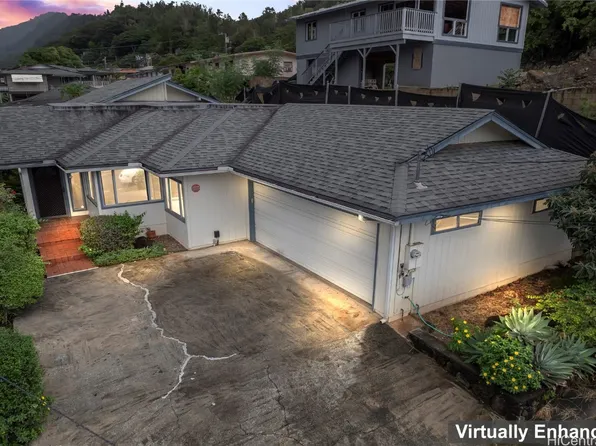 1576 Kamohoalii St, Honolulu, HI 96819