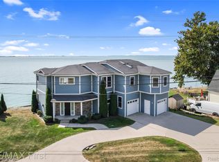 9191 Dixie Hwy, Fair Haven, MI 48023